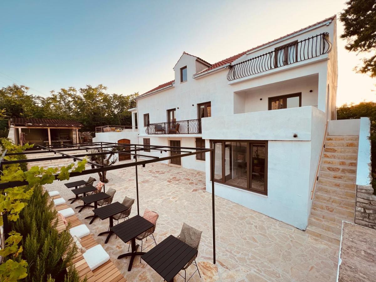 B&B 366 Vrboska Esterno foto