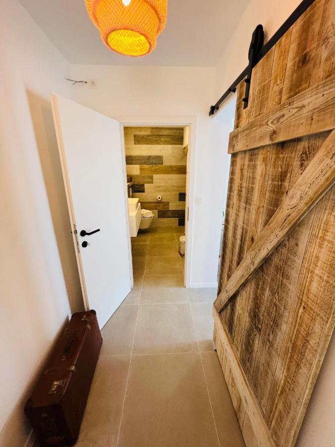 B&B 366 Vrboska Esterno foto