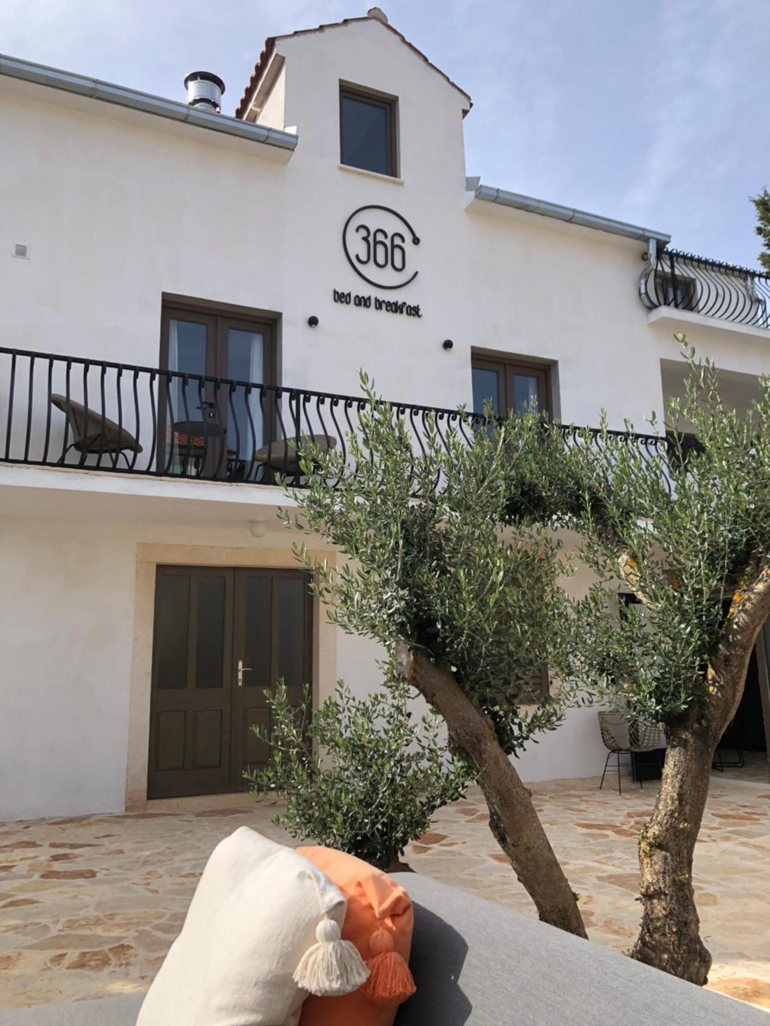 B&B 366 Vrboska Esterno foto